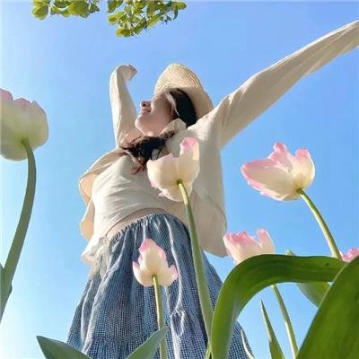 怪物少女妮莫娜